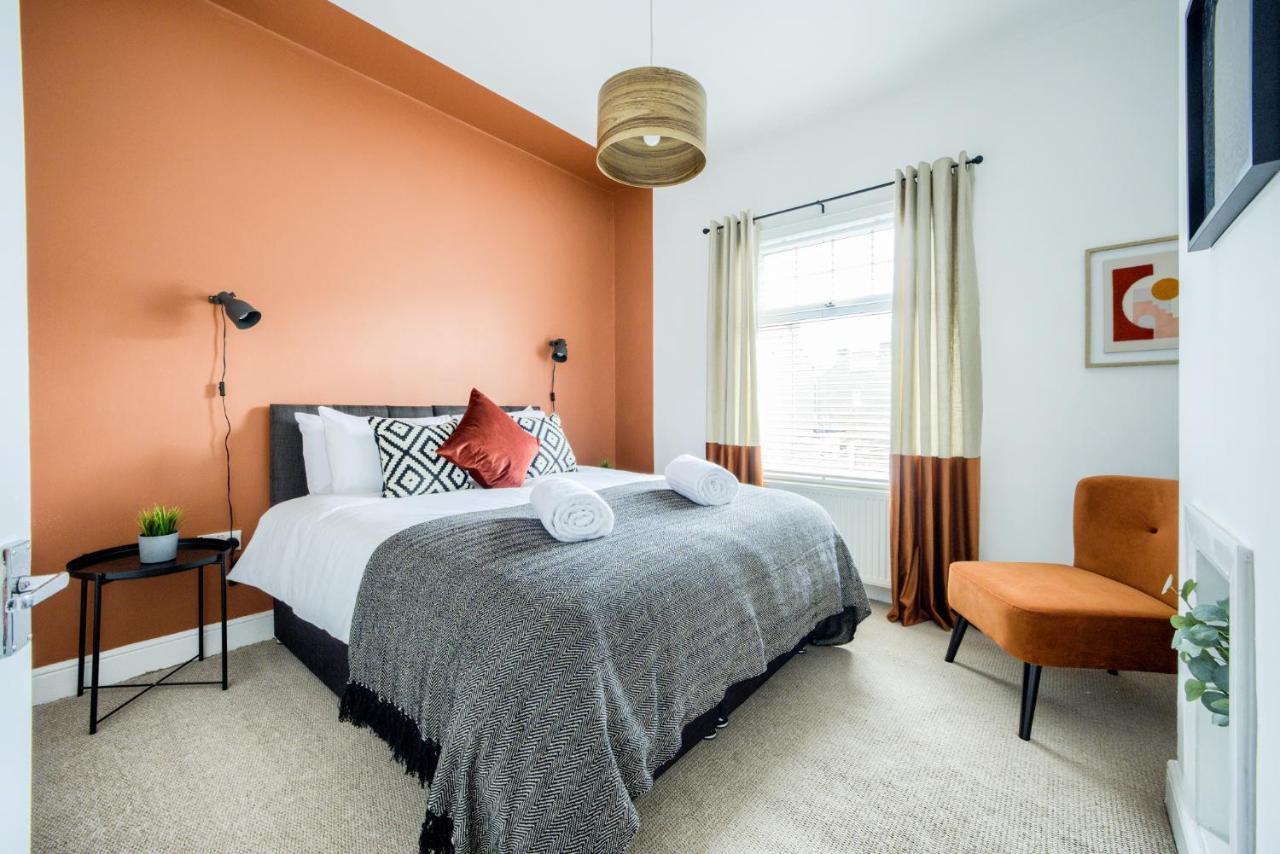 Coventry Fashionable House, City Centre, Free Parking, Sleeps 4, By Empower Homes Exteriör bild